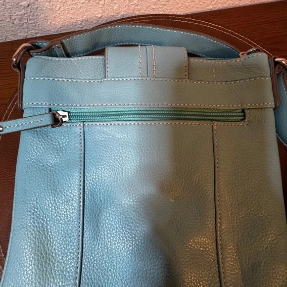 Tignanello Tiffany Blue Leather Crossbody Bag - Picture 3 of 9